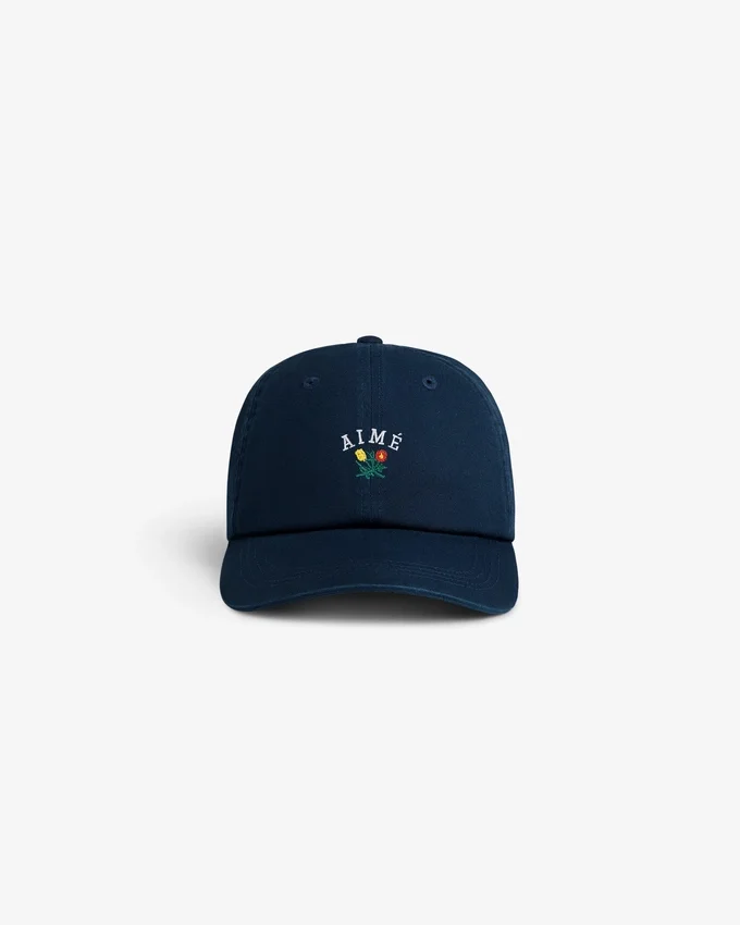 Chapeau avec logo blason