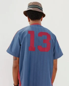 Chapeau seau avec écusson