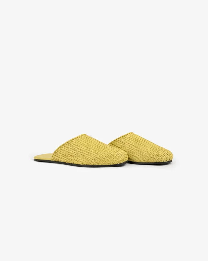 Mules en cuir et raphia
