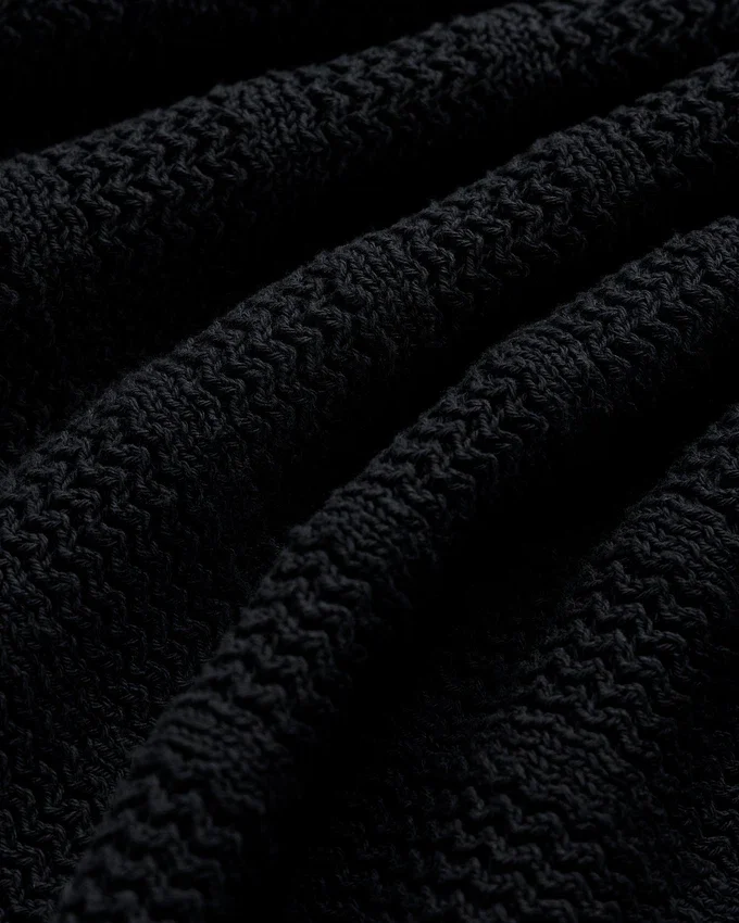 Pull à col rond avec coutures en chevrons