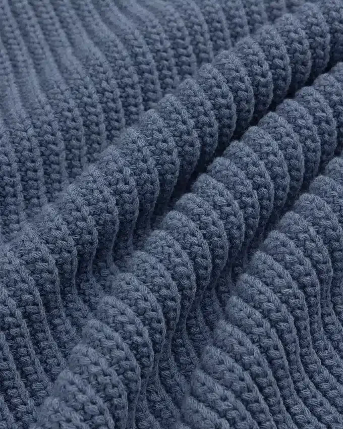 Pull à col rond en denim tricoté