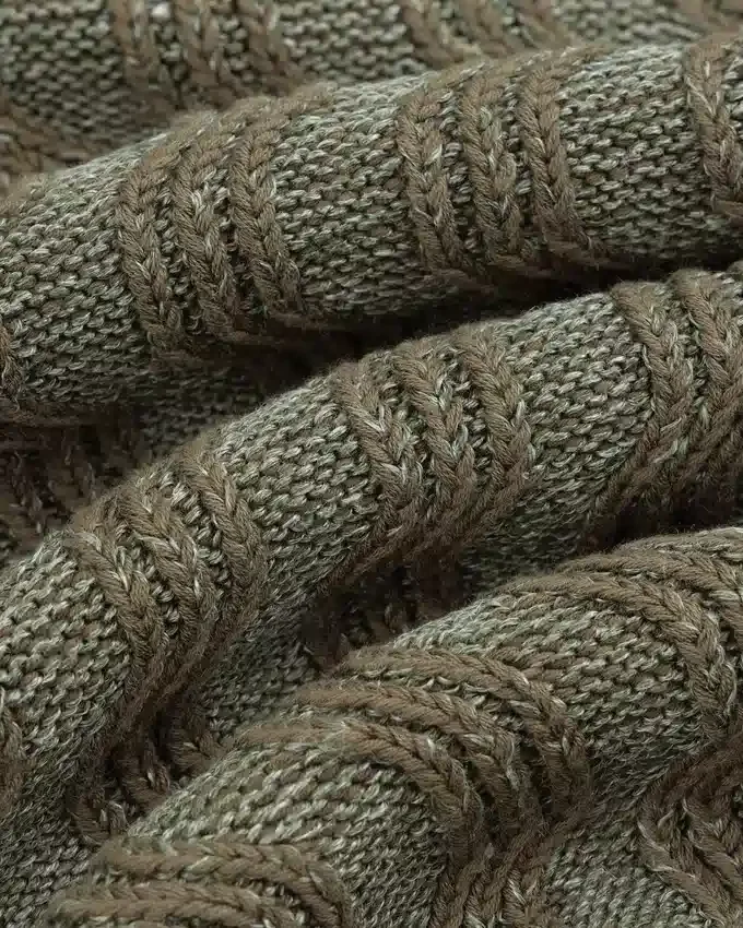 Pull en maille torsadée mélange lin