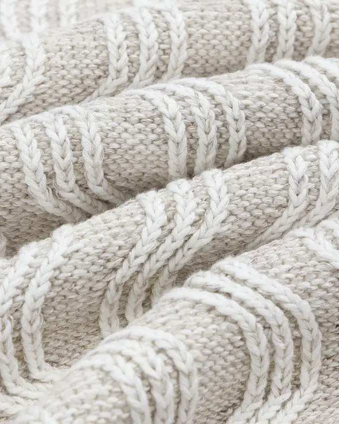 Pull en maille torsadée mélange lin