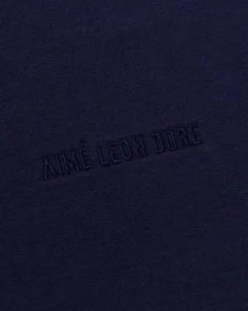 Short de survêtement avec logo ton sur ton