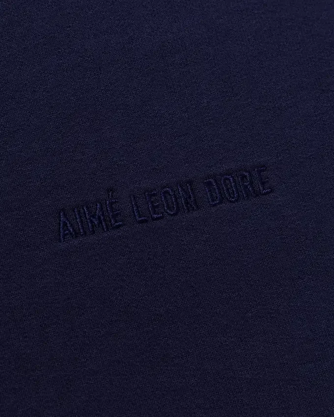 Short de survêtement avec logo ton sur ton