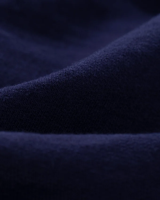 Short de survêtement avec logo ton sur ton