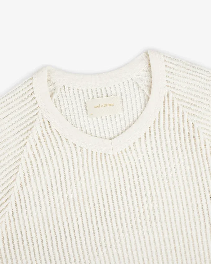 T-shirt à col en V en maille