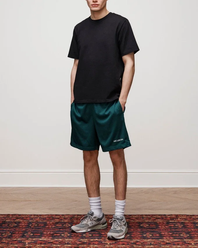 T-shirt à logo ton sur ton