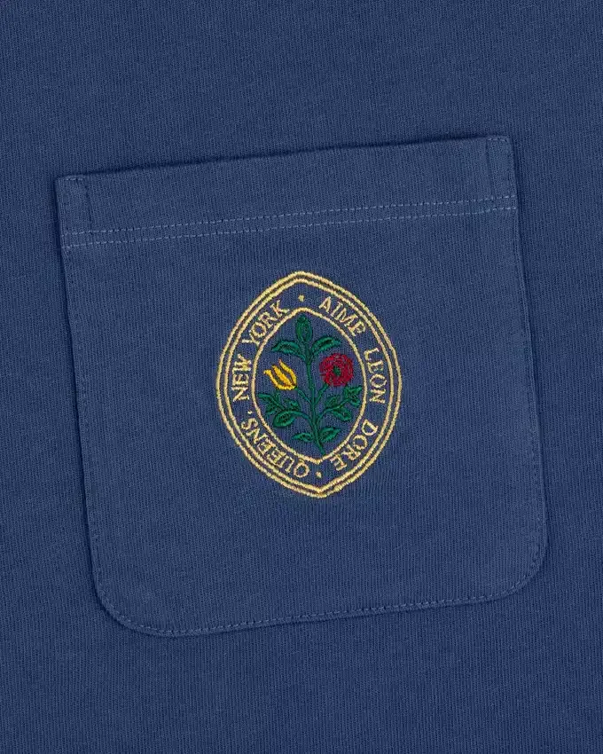 T-shirt à poche avec écusson botanique