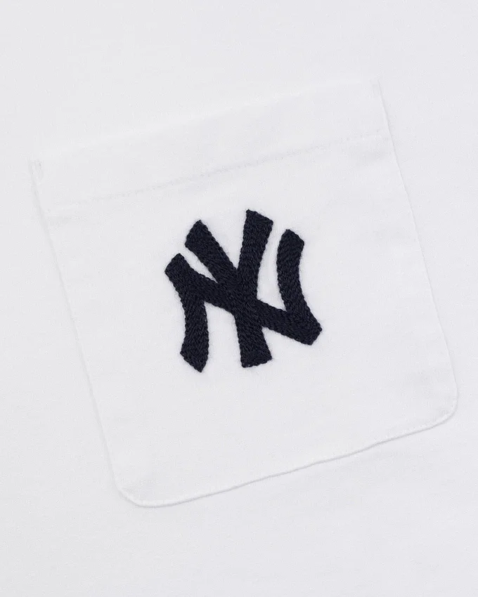 T-shirt à poche « Yankees » brodé au point de chaînette