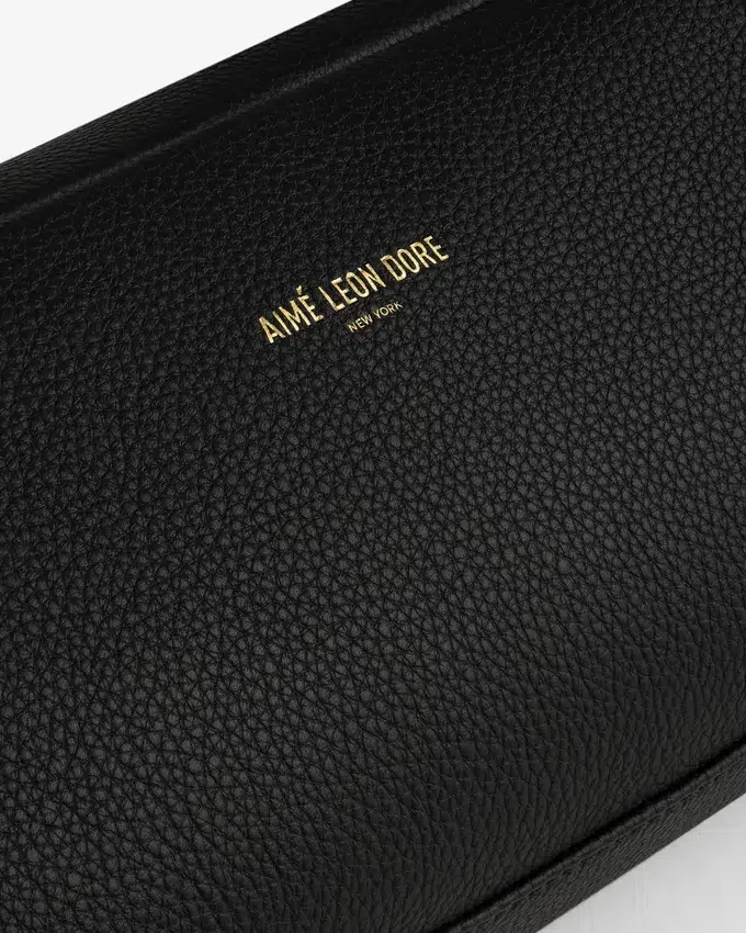 Trousse de voyage en cuir